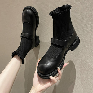 黑色小短靴女ins潮2021年秋季新款百搭韩版显瘦网红袜靴瘦瘦靴子