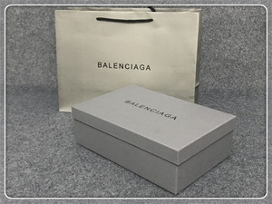 巴黎世家灰色鞋