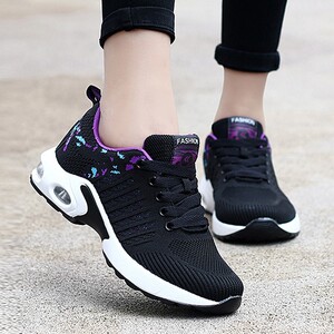 春季中年妇女鞋子40软底舒适妈妈鞋50岁平底中老年运动鞋女旅游鞋