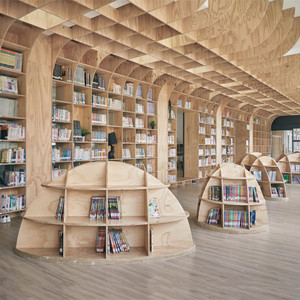 早教培训机构落地异形书柜绘本馆儿童阅读活动区域圆形造型书架