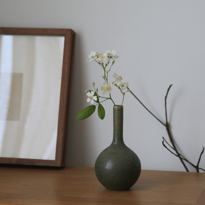 手工拉坯陶泥绿釉小花瓶 景德镇陶瓷天球瓶 日式茶室空间鲜花道具