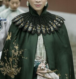 影人时尚 影视古装《延禧攻略》娴妃 斗篷 云肩