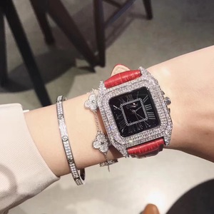 手表女方形满钻个性时尚简约大表盘网红大气韩版休闲星空女士腕表