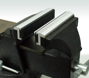 免邮新款6寸磁吸式台虎钳尼龙铝合金橡胶软钳口台钳配件平口夹具