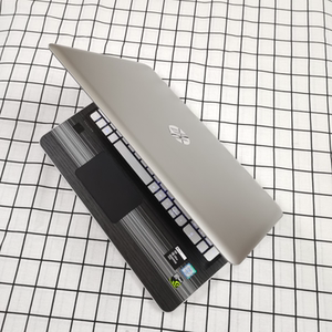 二手hp/惠普光影精灵q173笔记本电脑i7六代四核15.6寸高分屏游戏