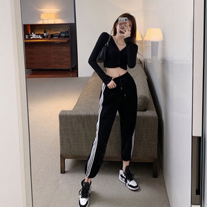 休闲运动裤女春季新款侧条纹束脚卫裤配打底长袖上衣时尚两件套装