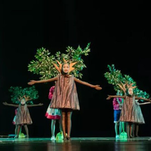 新款大树小树儿童舞蹈服幼儿园亲子绿色植物环保童话剧舞台演出服