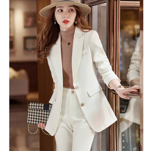 米白色西装外套女秋款时尚高端职业装短款上衣气质小个子西服套装