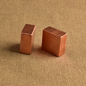 纯紫铜实心正方形锤纹镇尺纯铜创意书法用品一对小号书桌金属摆件