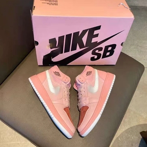 2020aj1女款真皮高质量百搭嘻哈街头高帮女神数码款樱花粉色板鞋