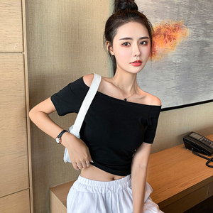 黑色短款上衣女一字肩短袖小个子设计感小众t恤夏季纯棉漏肚脐装