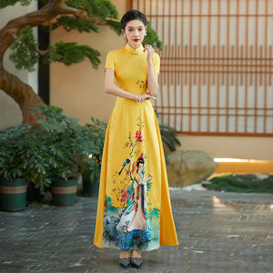 越南奥黛旗袍优雅走秀连衣裙冬季高端大气改良中国风黄色大码长款