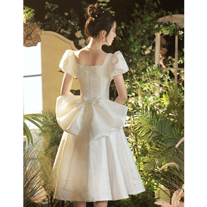 白色晚礼服裙领证登记轻订婚白裙法式小个子连衣裙女平时可穿夏季