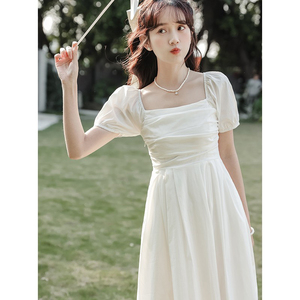 法式白色连衣裙女装夏季2024款登记领证穿搭订婚小礼服裙子小个子