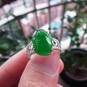 英子珠宝帝王绿高色翡翠三脚金蟾女款戒指18k镶嵌真品a货收藏级
