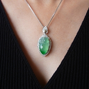 英子珠宝玻璃种飘绿翡翠福瓜吊坠挂件天然真品18k金镶嵌钻石精品