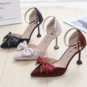 000人付款天猫dior/迪奥2022新款女鞋绣花缎带透气网眼露跟休闲高跟鞋