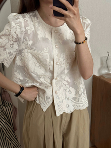韩国小香风短袖刺绣蕾丝衬衫女设计感小众法式泡泡袖上衣31615