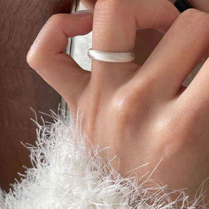 925纯银手工拉丝素圈戒指闪光轻奢指环小众设计法式女款食指配饰