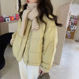 奶黄色羽绒棉服女短款2023秋冬新款韩版洋气减龄廓形轻薄棉衣外套