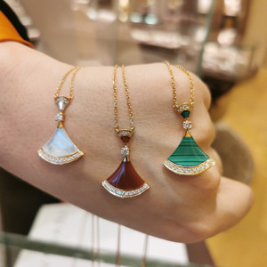 四叶草项链女宝格丽