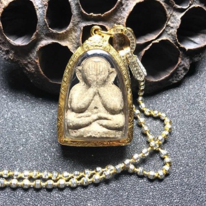 龙婆多 必打佛掩面 2521-2522年必打 金壳带卡 泰国佛牌
