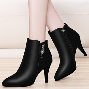 蜘蛛王女鞋短靴细跟