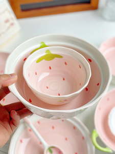 陶瓷碗家用可爱吃饭盘碗日式双耳套装带手柄网红草莓手绘釉下彩锅