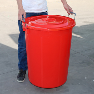 圆水桶红色