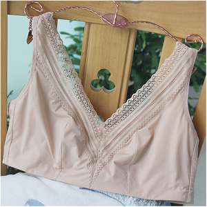 无钢圈超薄款全罩杯舒服中老年学生女内衣文胸大胸显小三排扣95b