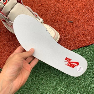 适配aj1兔八哥鞋垫原装黑红脚趾小闪电禁穿伦纳德乔丹4影子新秀