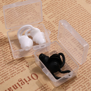 游泳耳塞成人硅胶男女通用防水防滑不掉落洗澡耳朵不进水隔音降噪