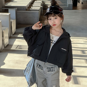 女童外套新款中大童韩版工装连帽短款上衣儿童个性休闲拉链衫春装