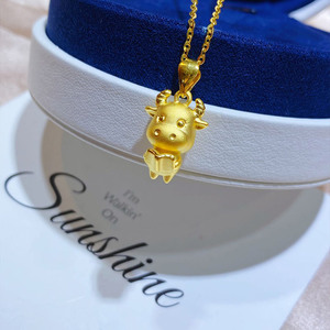 黄金项链女本命年福牛看书小金牛吊坠十二生肖999足金情人节礼物