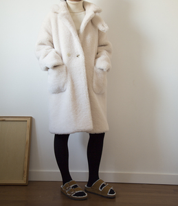 奶白色北极熊羊毛大衣 重磅抗风保暖