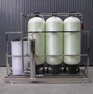 酒店创意厨房简约单罐软化水处理设备软水机大型工业控制器处理器