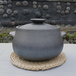 雅安荥经砂锅煨汤炖锅家用煤气灶大号煲汤沙锅老式粗土无釉黑砂锅