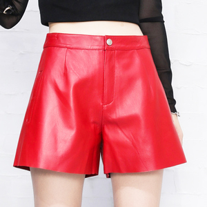 短裤女冬红色