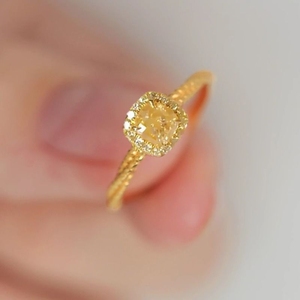 黄水晶戒指女轻奢小方糖黄钻食指戒镀金个性高级感潮开口钻石方钻