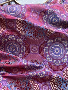 特价深紫红相纹花织锦缎布料包包马甲民族服饰福利设计师外套面料