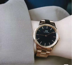 张艺兴李圣经情侣对表丹尼尔惠灵顿dw手表小精钢32mm40mm男女同款