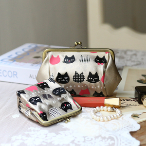 日本可爱卡通猫咪小钱包布艺金口包零钱包女化妆包口红包钥匙包