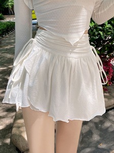 白色短裙女小个子a字2024夏百褶裙设计感不规则半身裙xs高腰半裙