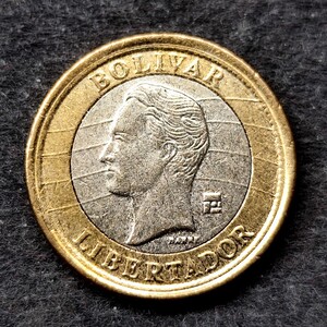 委内瑞拉2007/2009年1玻利瓦尔镍铝青铜双色硬币24mm美洲外国钱币