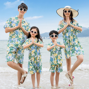 巴厘岛亲子装2023新款夏装一家三四口全家装三亚沙滩母女装连衣裙