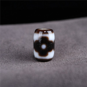 藏传天然玛瑙材质精品包浆风化坛城三眼天珠藏式油润三眼吊坠