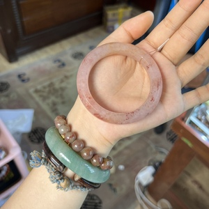 玉润缘佘太翠冰透粉草莓酱六棱手镯好看仙女标配