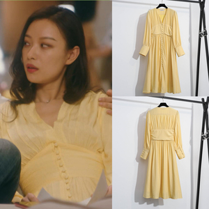流金岁月倪妮同款衣服女朱锁锁新款气质淑女黄色v领收腰连衣裙冬