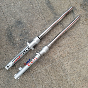 三轮车后减震器