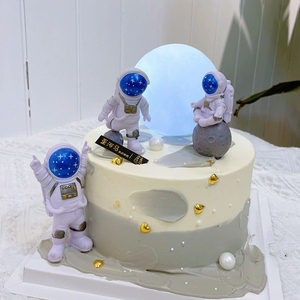 发光月球灯太空人摆件酷炫星球月亮插件宇航员男孩生日蛋糕装饰品